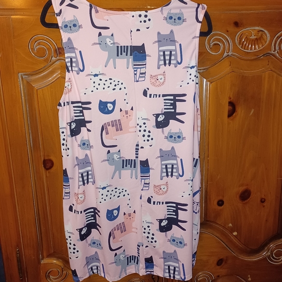 Plus Size 1X Nanu Pink Cats Tunic, Sleeveless - Picture 2 of 5